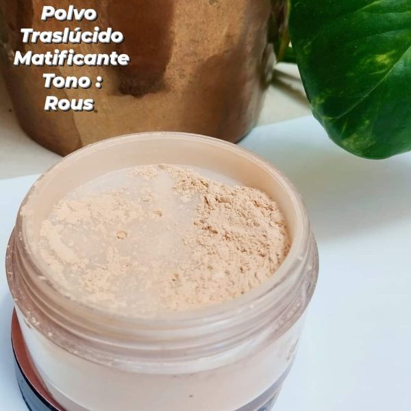 بودرة شفافة مطفية بلون روس